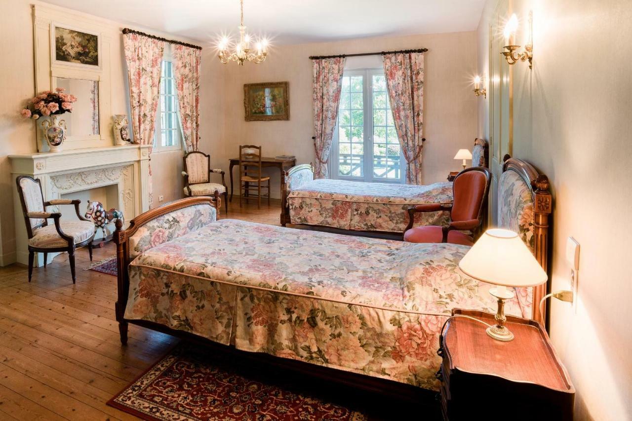 Manoir De Sens Bed & Breakfast Beuvron-en-Auge Ngoại thất bức ảnh